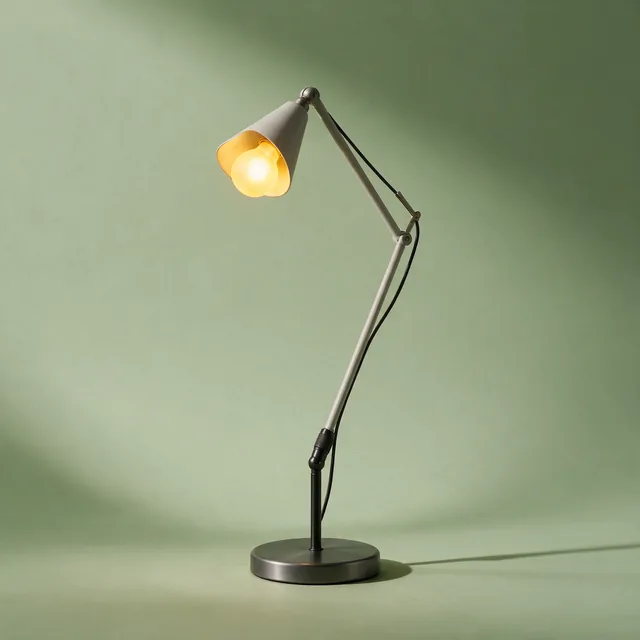 A slim adjustable grow light lamp
